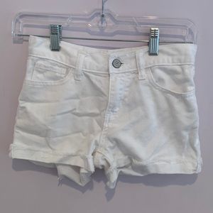 Cute girls white jean shorts!